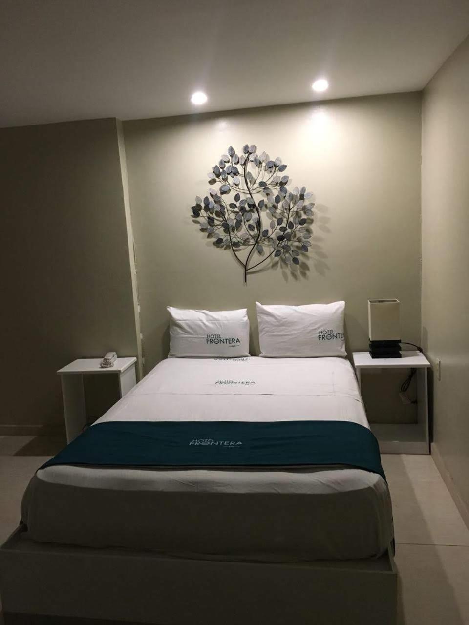 Hotel Frontera Baja Mexicali Kültér fotó