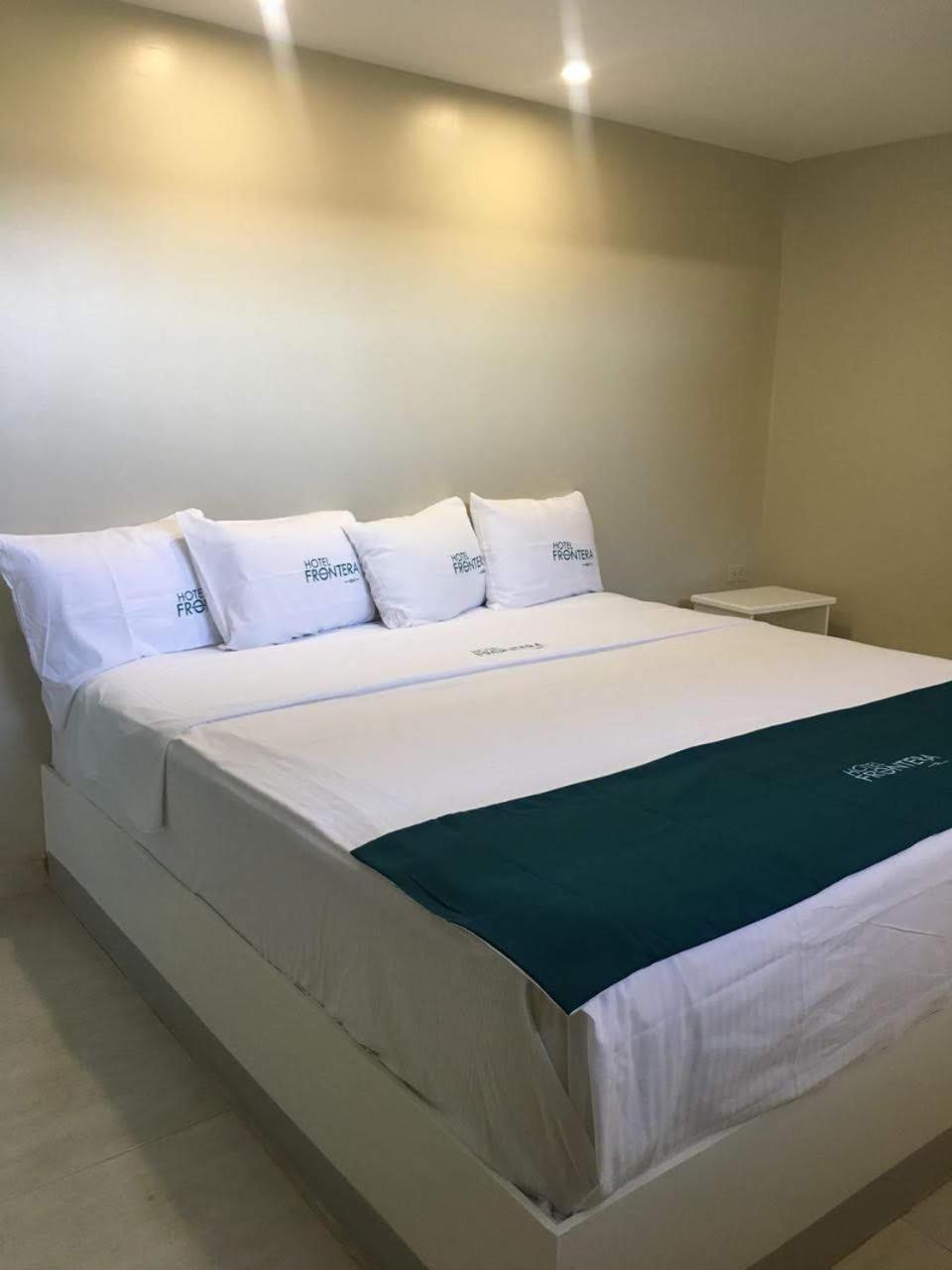 Hotel Frontera Baja Mexicali Kültér fotó